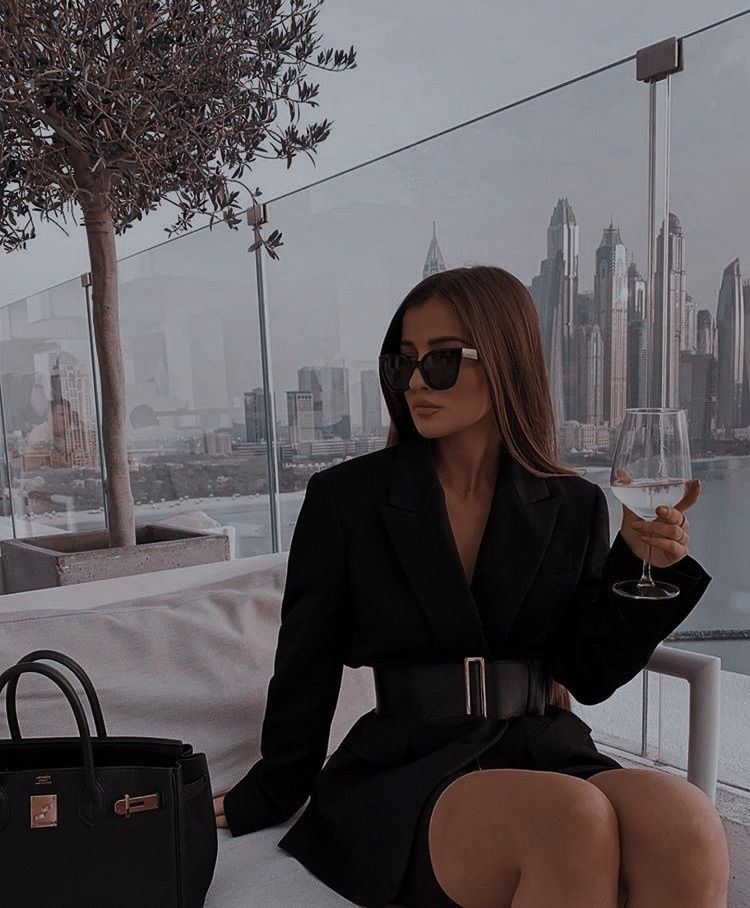 VANGUARD™ WOMAN: THE EDIT